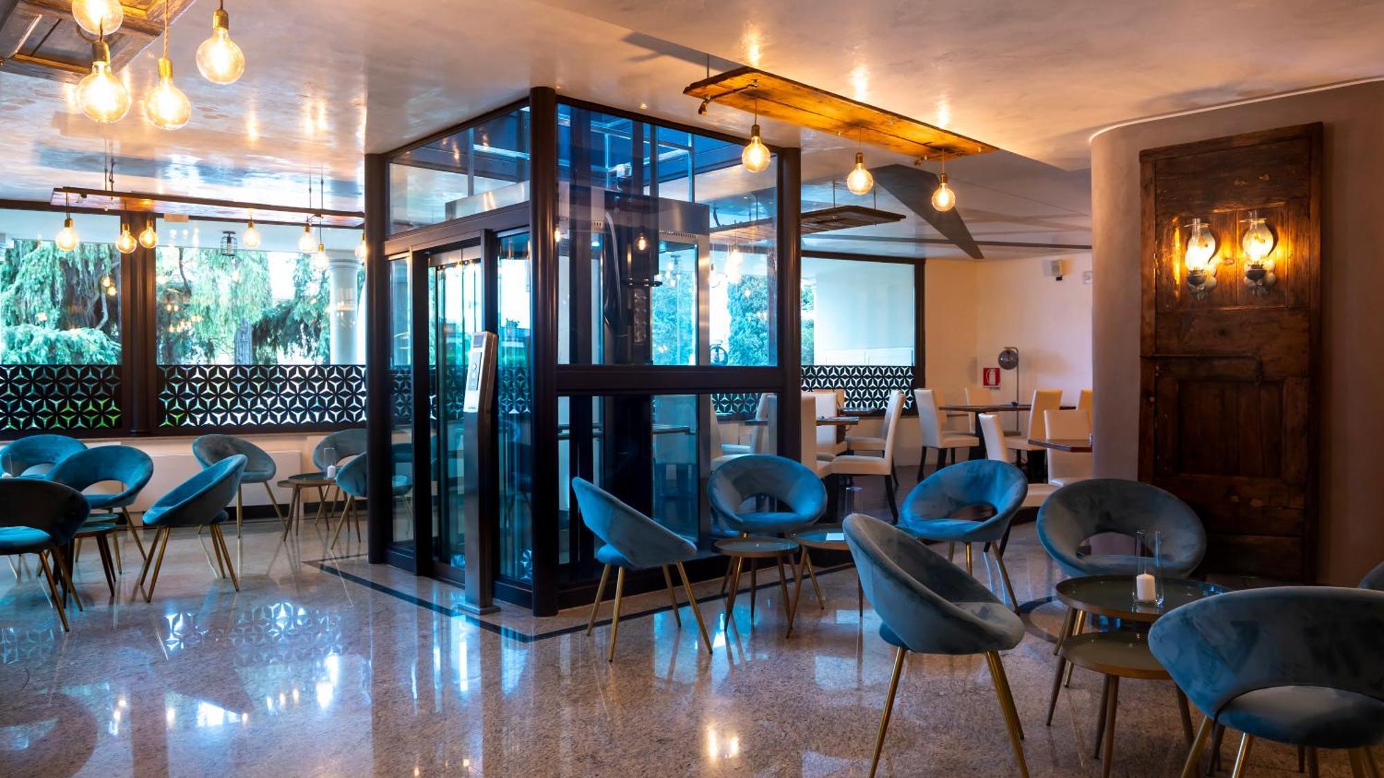 Gardone Palace Hotel Gardone Riviera Exterior photo